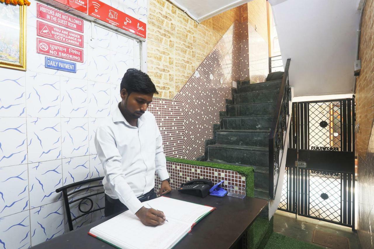 Oyo Mannat Inn Delhi  Exterior photo